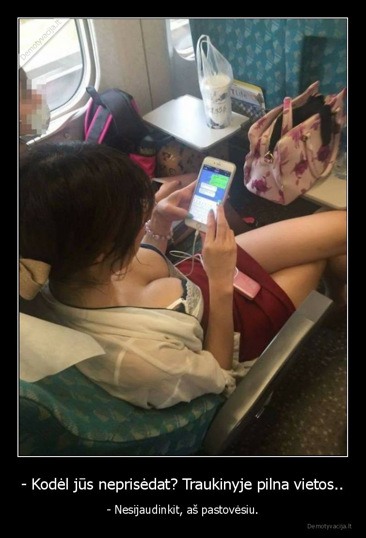 traukinys,mergina,papai,sedejimas