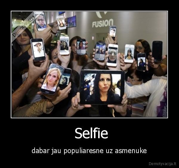  Selfie