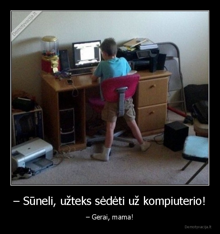 sunus,kompiuteris,stovi,vaikas