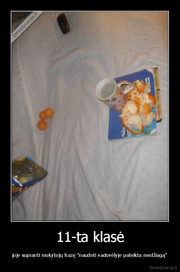 mosklai, uzpiso, juodai, as, uz, tai, kad, gimt, protingu