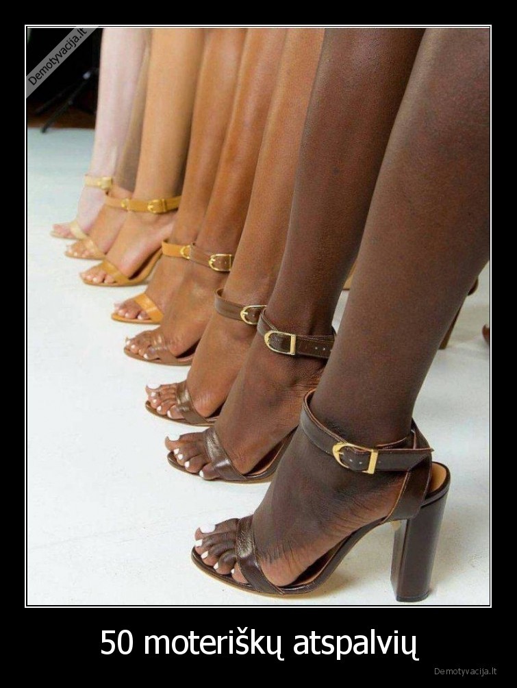 atspalviai,moterys,kojos