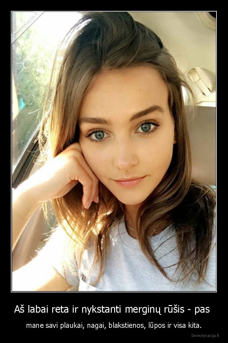 merginos,nykstanti,rusis,savi,plaukai,nagai,lupos