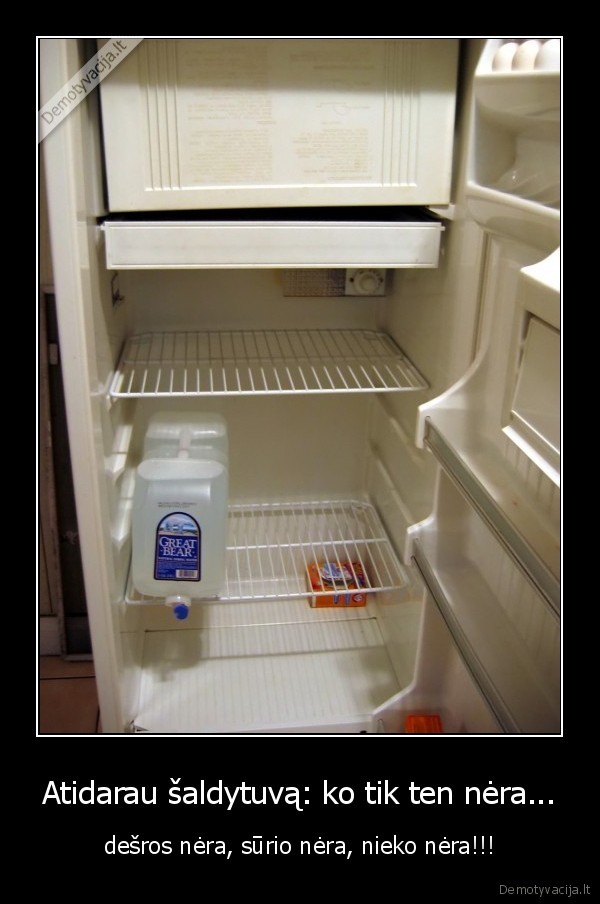 Atidarau šaldytuvą: ko tik ten nėra...