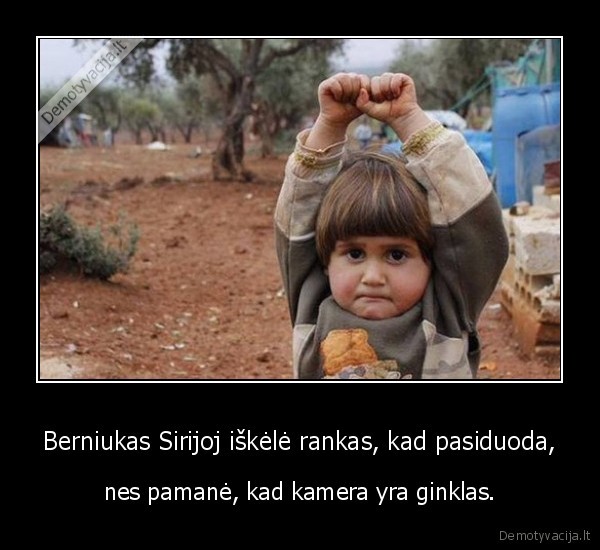 sirija,berniukas,kamera,ginklas