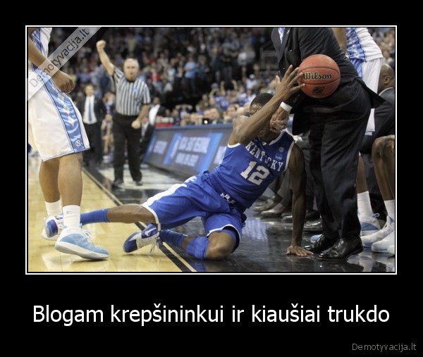 krepsinis,kamuolys,kiausiai,varpa,kapselis,nevykelis