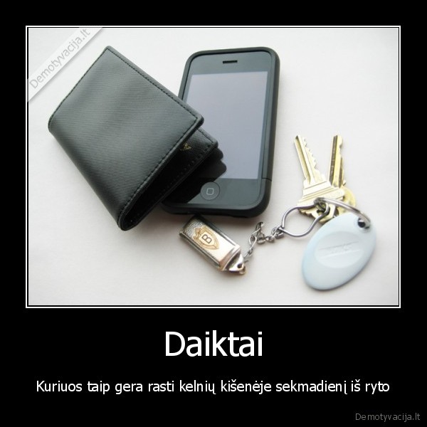 pinigine, raktai, telefonas, chill