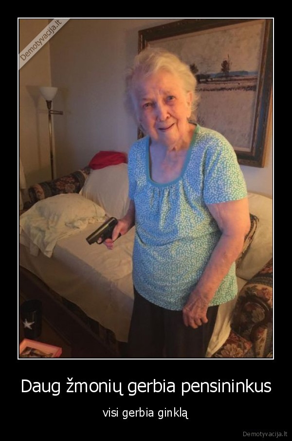 pensininke,senele,mociute,ginklas