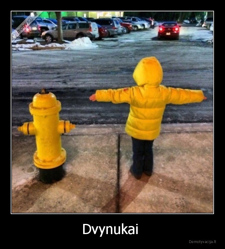 vaikas,du, vandens,lasai,striuke,geltona