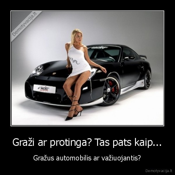 moteris,grazi,automobilio,nebus