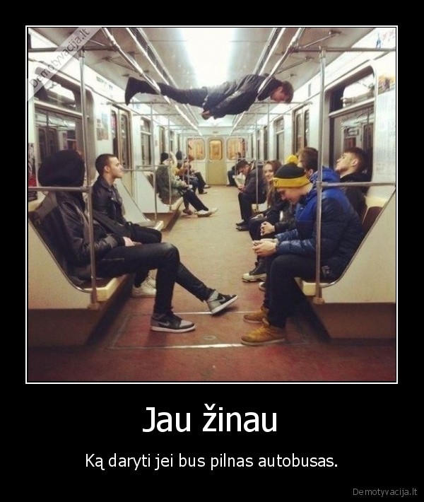 autobusas,pilnas,tureklai