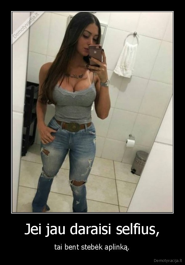 selfis,mergina,tualetas