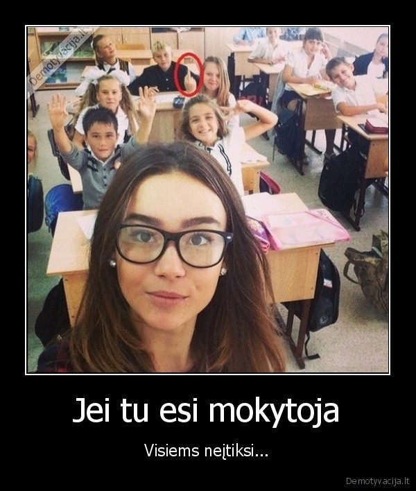 mokytojos, selfie,fakas,vidurinis, pirstas,asmenuke