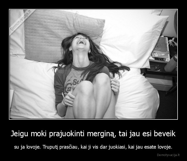 lova,juoktis,mergina,juokiasi