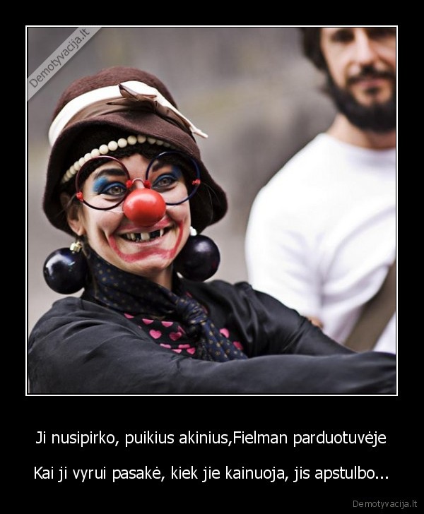 Ji nusipirko, puikius akinius,Fielman parduotuvėje