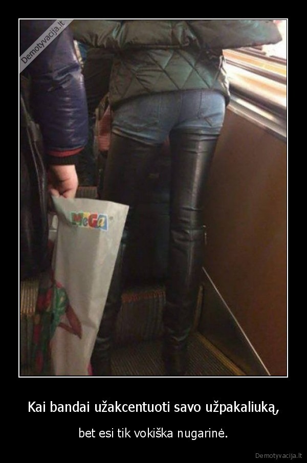 uzpakaliukas,mergina,nugarine,batai