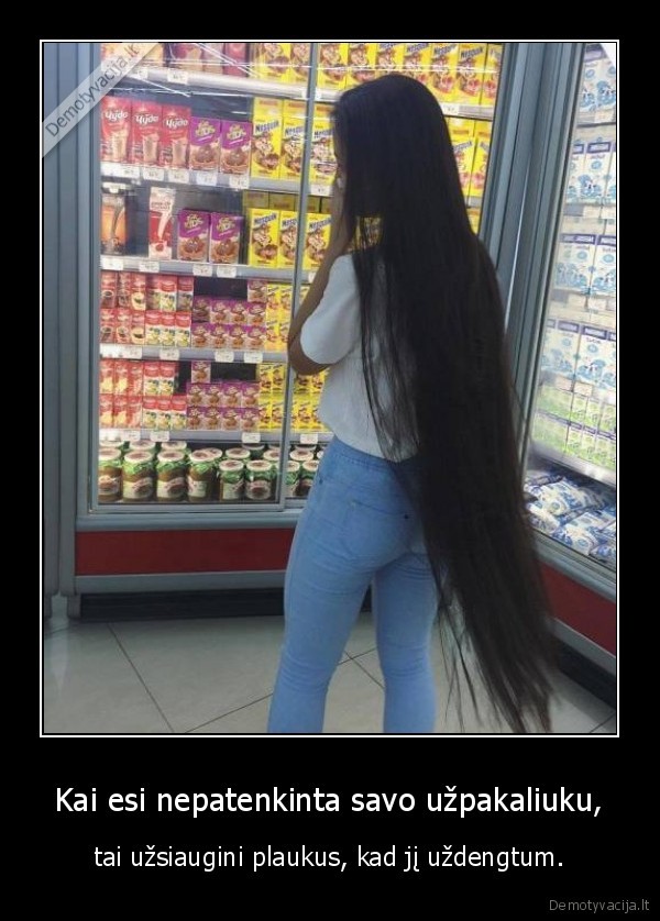 mergina,plaukai,uzpakaliukas