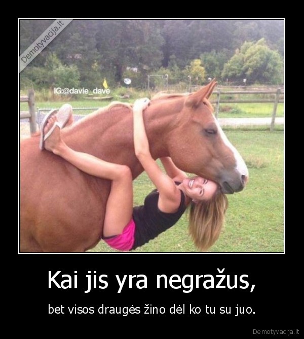 vaikinas,arklys,drauges,pimpalas