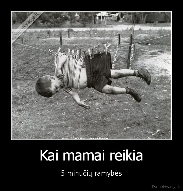 vaikas,pakabintas,skalbinys