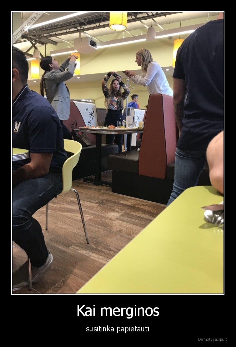 merginos,maistas,fotografuoja,pietus,socialiniai, tinklai