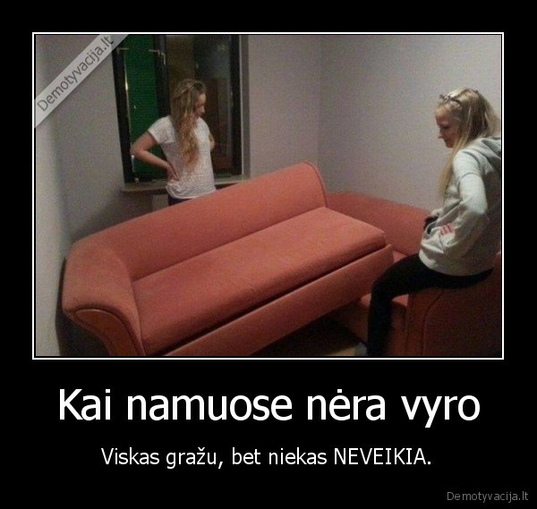 vyras,nera,grazu,sofa,didele