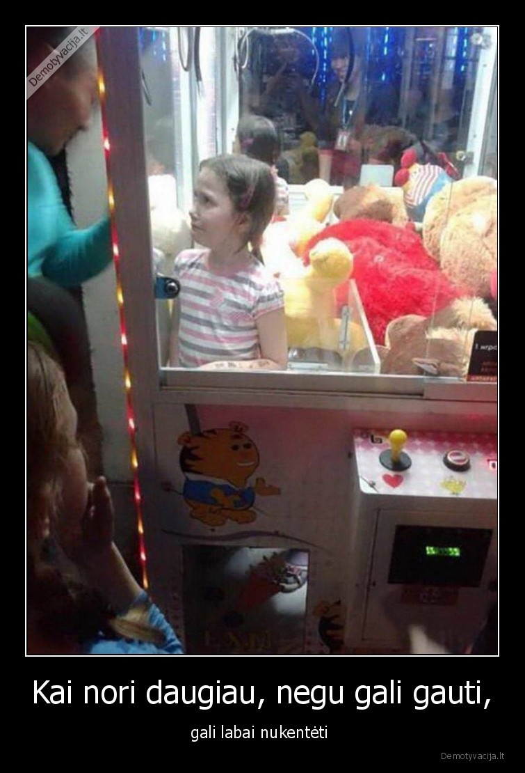 mergaite,zaislai,norai