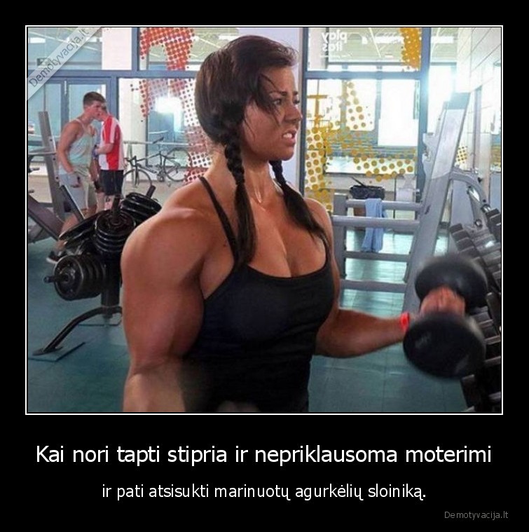 moteris,raumenys,agurkeliai