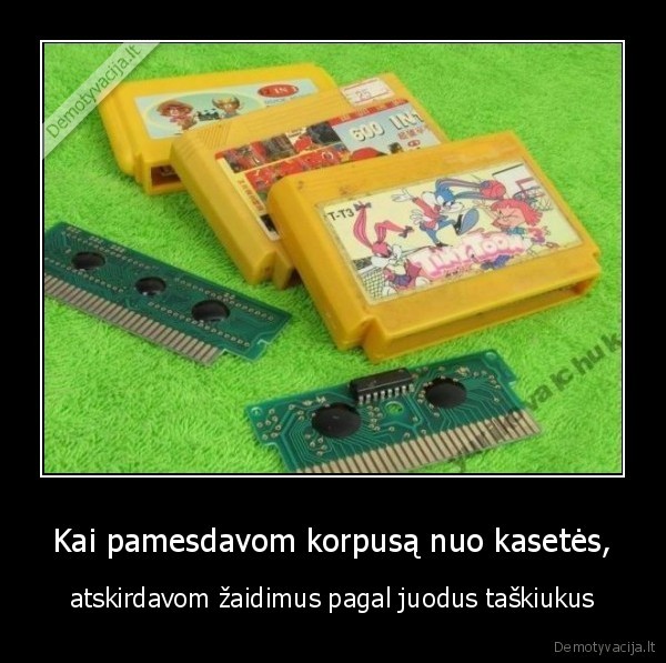 Kai pamesdavom korpusą nuo kasetės,