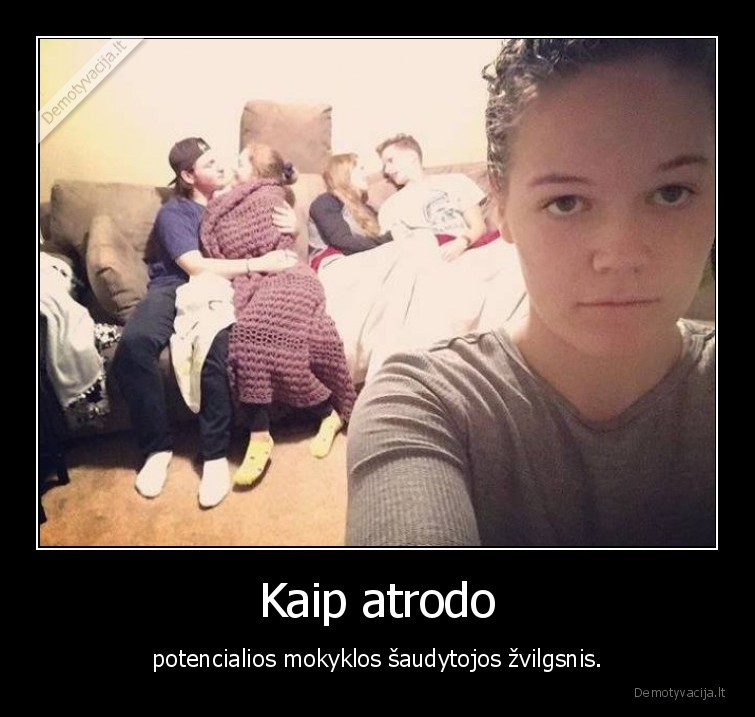 mergina,vienatve,mokykla