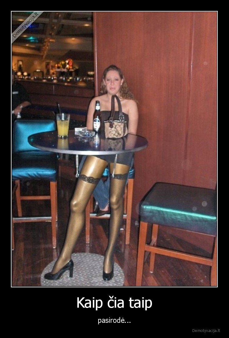 stalas,kojos,moteris