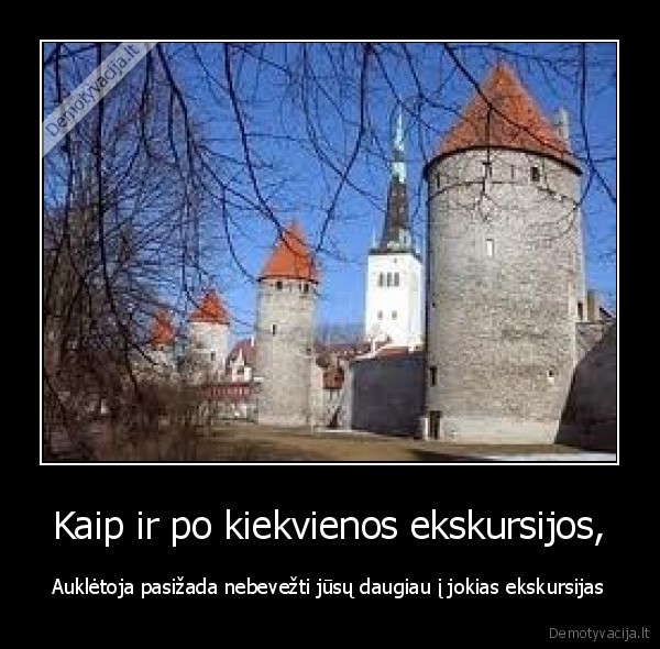 ekskursija,vaikas,pataike,autobuso,vairuotojui,i,galva,is,saldainio