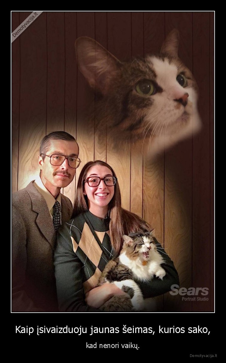 jauna, seima,vaikas,katinas,kate