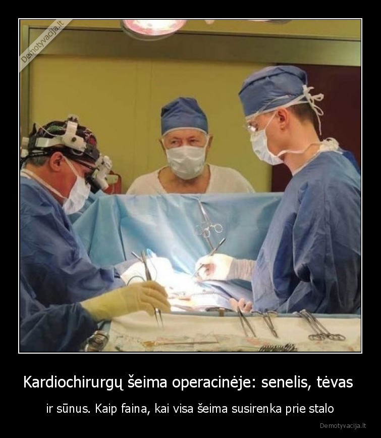 chirurgai,operacija,operacine,stalas
