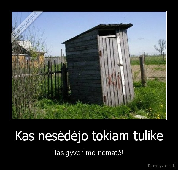 kaimas,laukas,tualetas