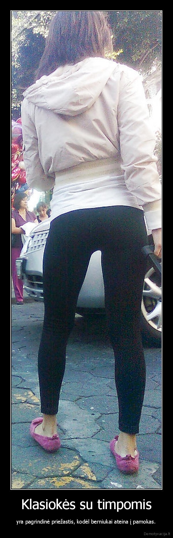 Klasiokės su timpomis