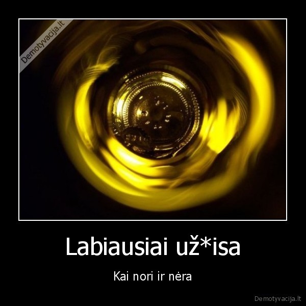 alkoholis,alus,vodka,snapsas,nera,kablys,nugaroi,tuscias,butelis