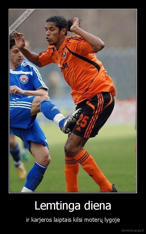 sportas,fail,balls,football,smugis,lemtinga,diena,spyris,koja,futbolas