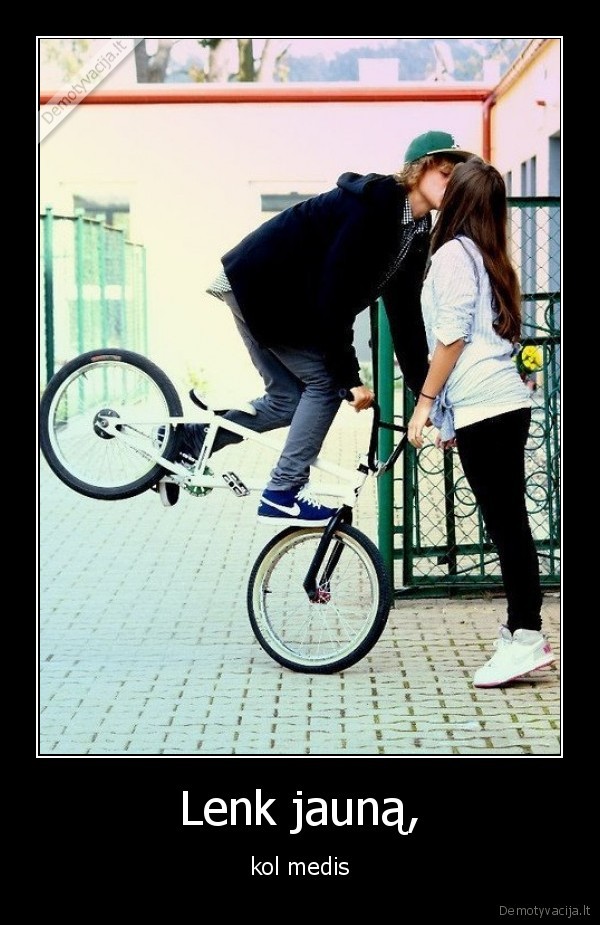 vaikinai,jauni,kvaili