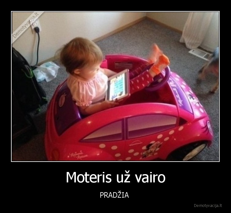 moteris,uz,vairo,mergaite,masina