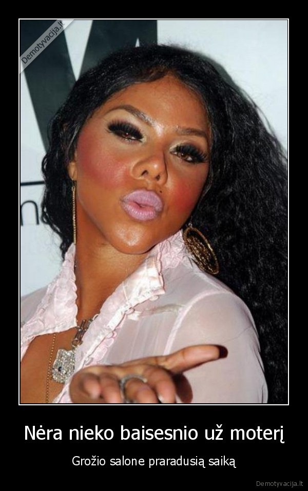 moteris,per, daug, spakliaus,po, grozio, salono