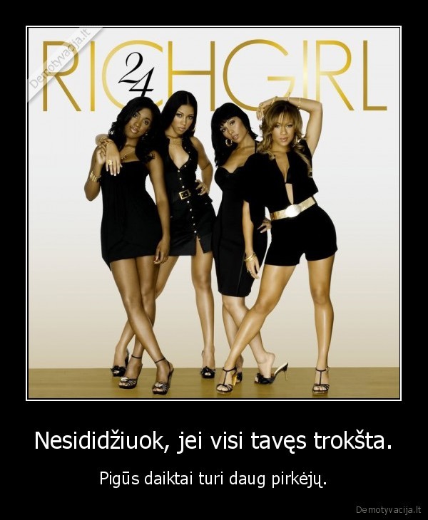 pigus, daiktai,daug, pirkeju,pigi, mergina