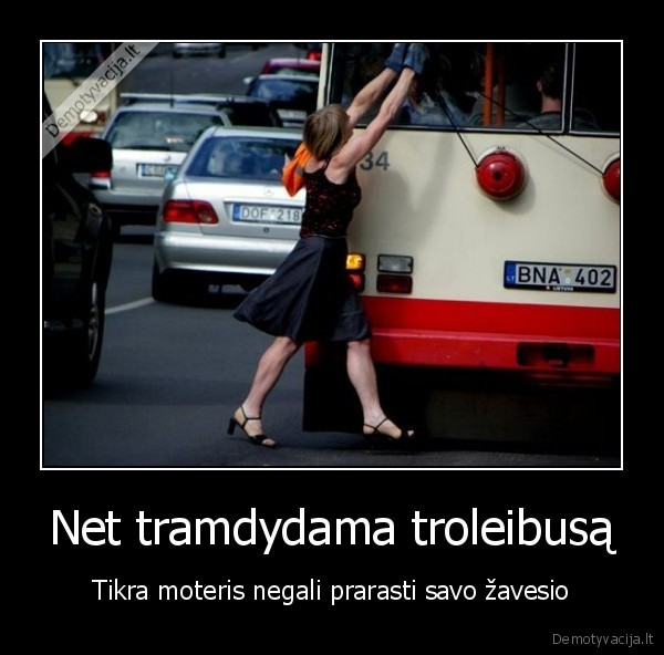 moteris,troleibuso, vairuotoja