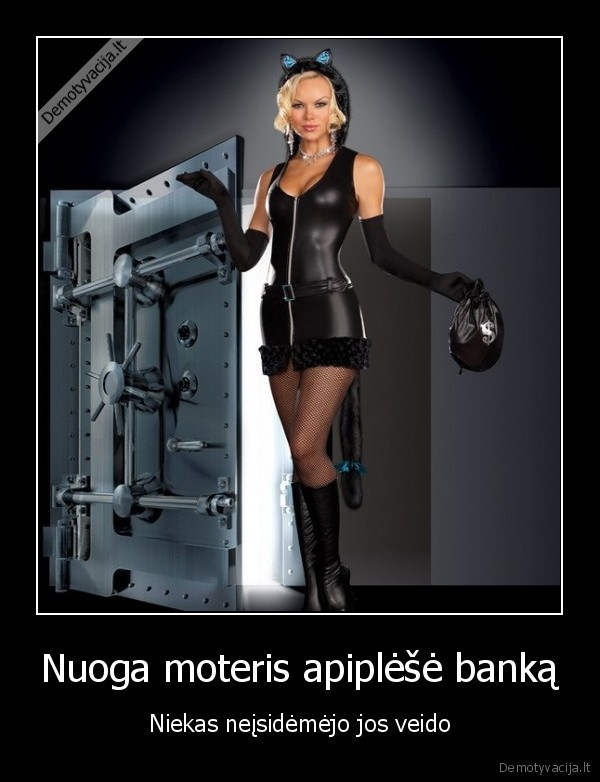 nuoga, plesike,nuoga, moteris,banko, apiplesimas