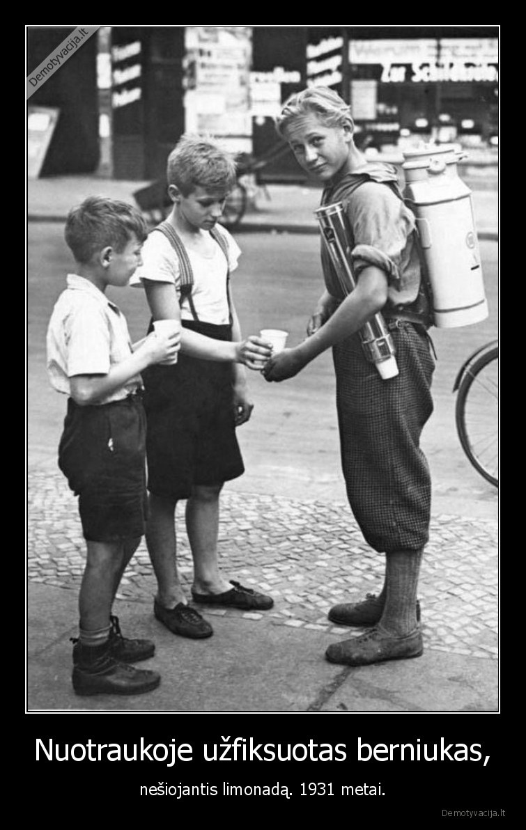 istorines, nuotraukos,idomybes,berniukas,nesiojantis,limonada,1931, metai
