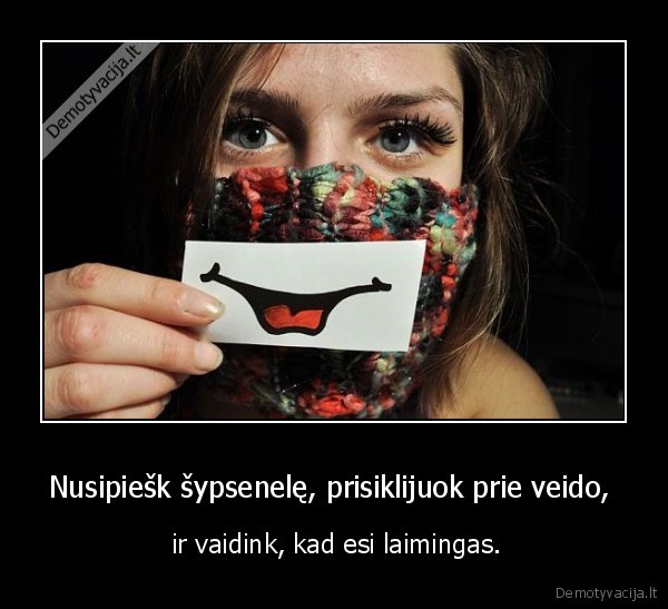 Nusipiešk šypsenelę, prisiklijuok prie veido, 