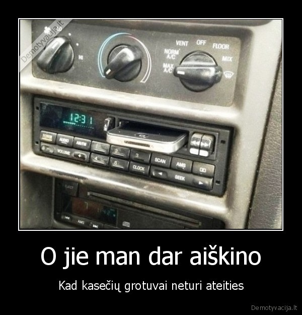 kaseciu, grotuvas,telefono, deklas,automobilis