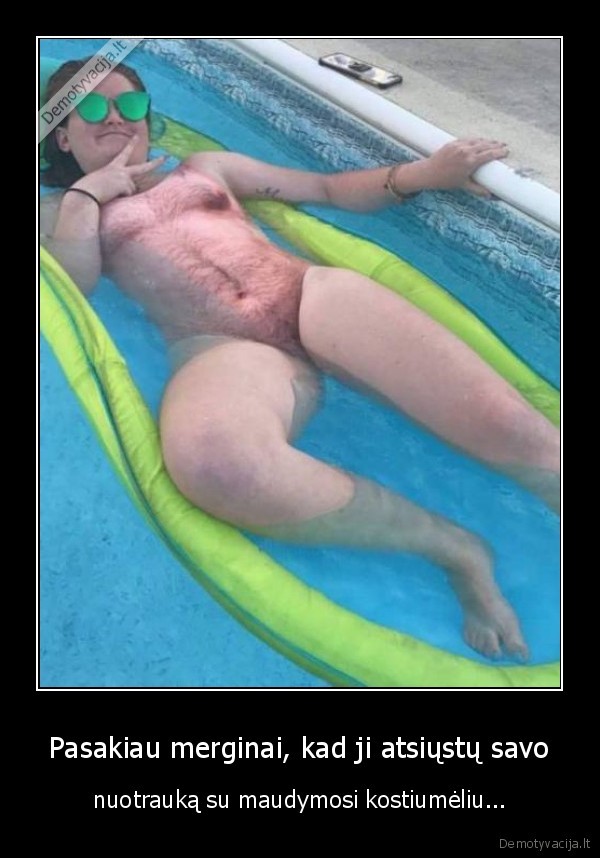 mergina,kostiumelis,wtf