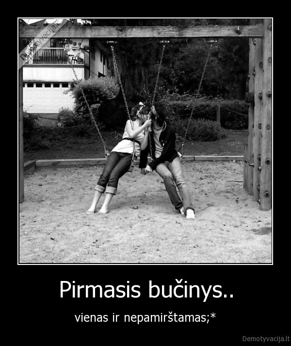 Pirmasis bučinys..