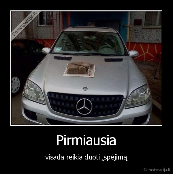 Pirmiausia