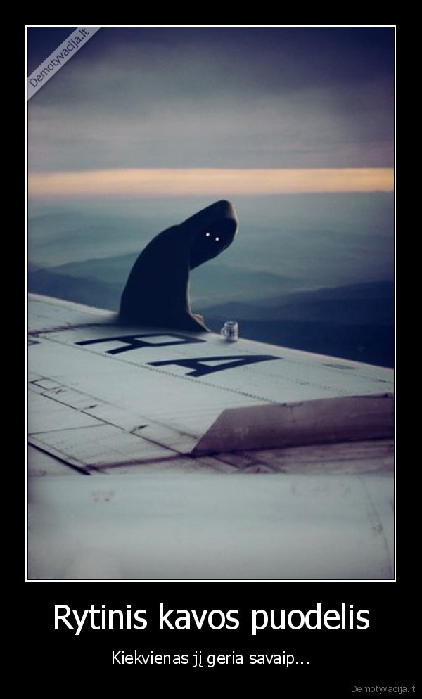 Rytinis kavos puodelis