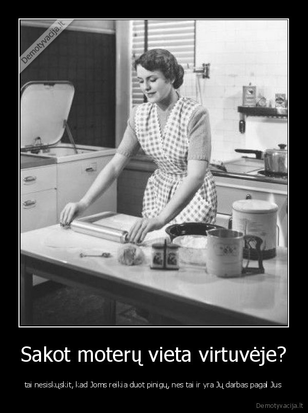 moterys,virtuve,pinigai